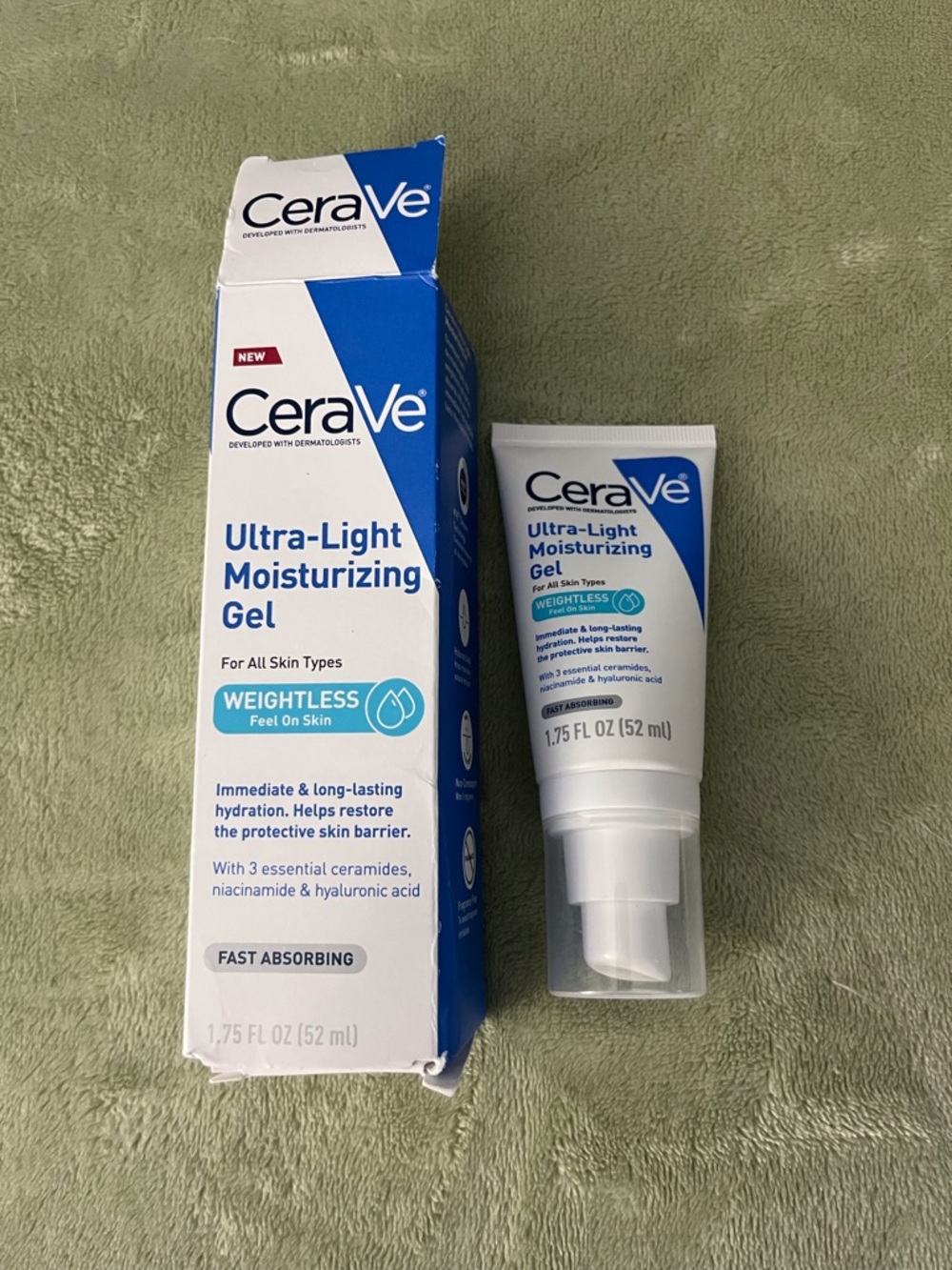 CeraVe Ultra-Light Moisturizing Gel - For all skin types